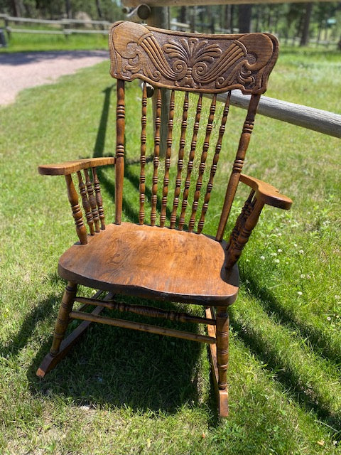 Identifying Old Rocking Chairs Antique Rocking Chairs